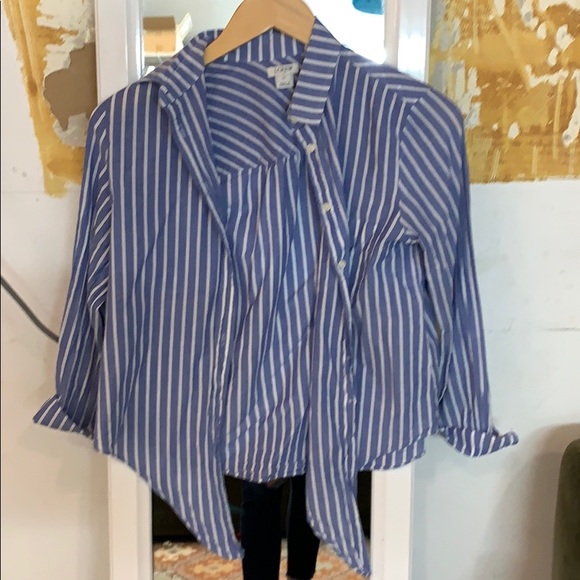 button up shirt - Picture 2 of 2